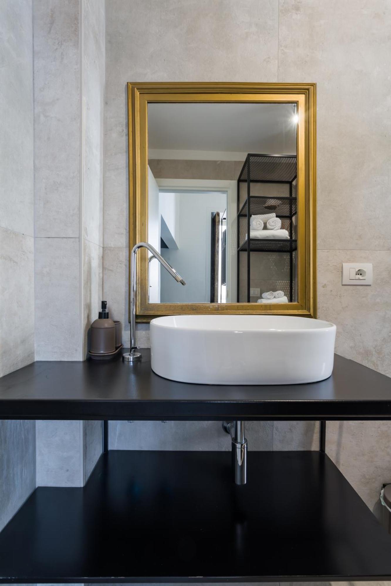 Casa Dei Mille Napoli Apartment ภายนอก รูปภาพ